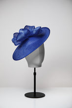 Load image into Gallery viewer, Lucy &amp; Large Saucer Fascinator