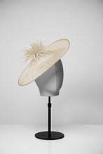Load image into Gallery viewer, Anna &amp; Large Saucer Fascinator