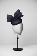 Load image into Gallery viewer, Tilly &amp; Button Fascinator