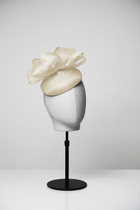 Lucy & Button Fascinator