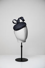 Load image into Gallery viewer, Olive &amp; Button Fascinator